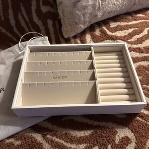 Kaiser jewelry display *NEW*